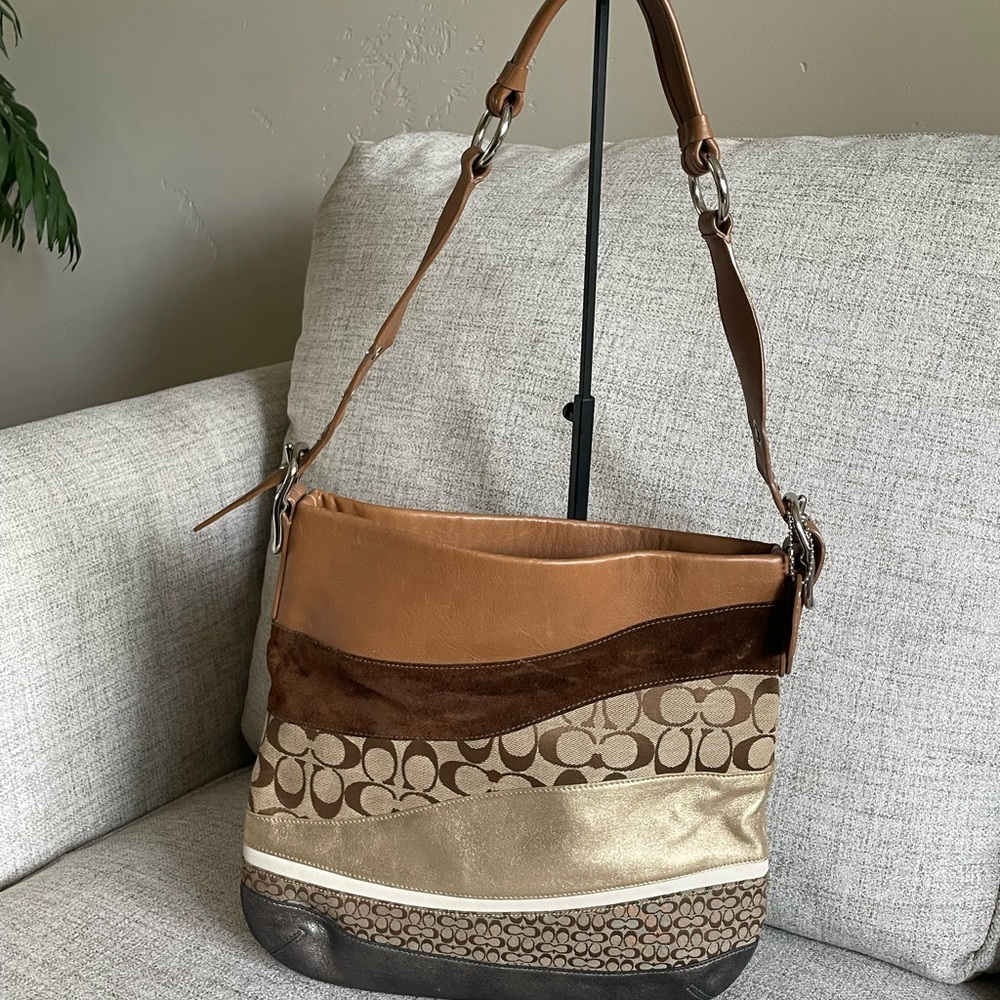Coach Monogram Metallic Leather & Suede Shoulder Bag. Great colors! - Picture 4 of 8